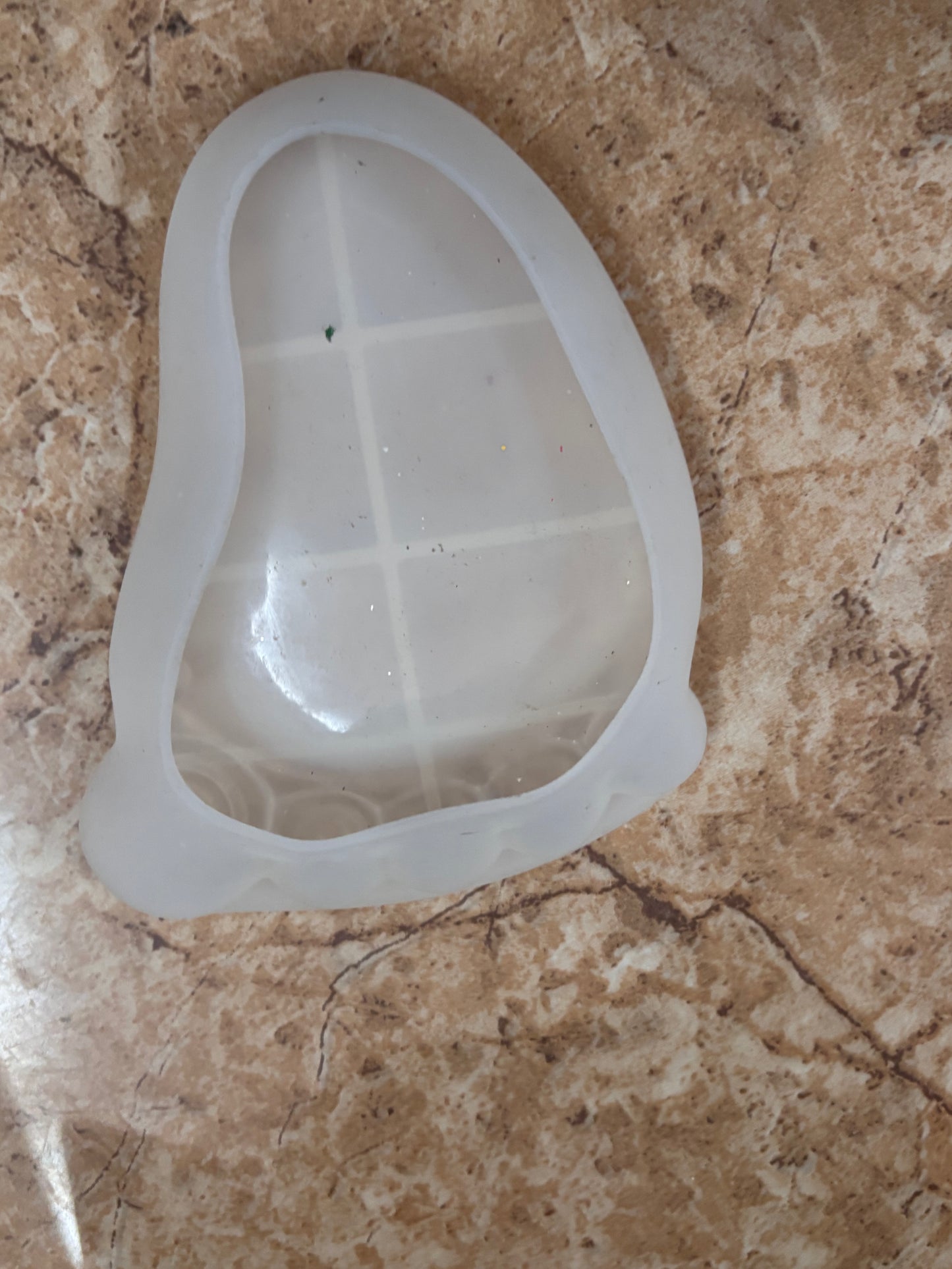 C37