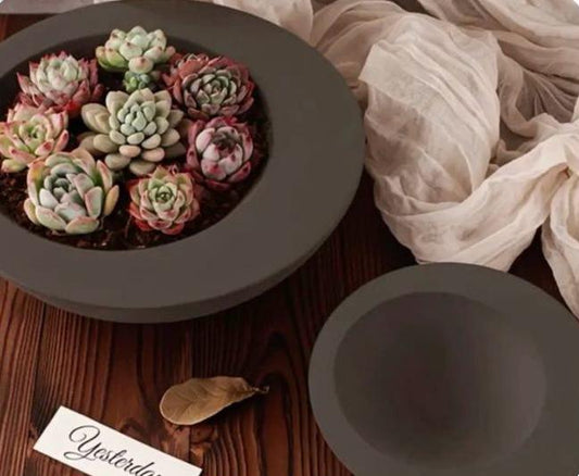 Round Oval Pot